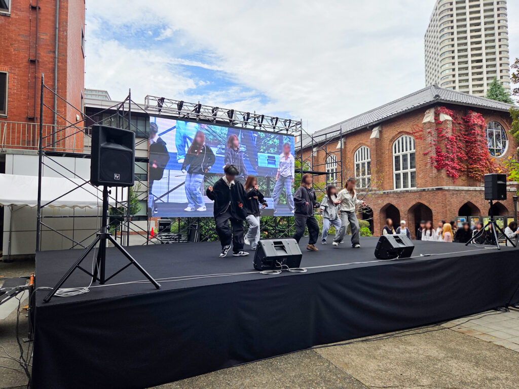 【2025】葛飾区の大学祭で3間×5間イントレステージ設営 3